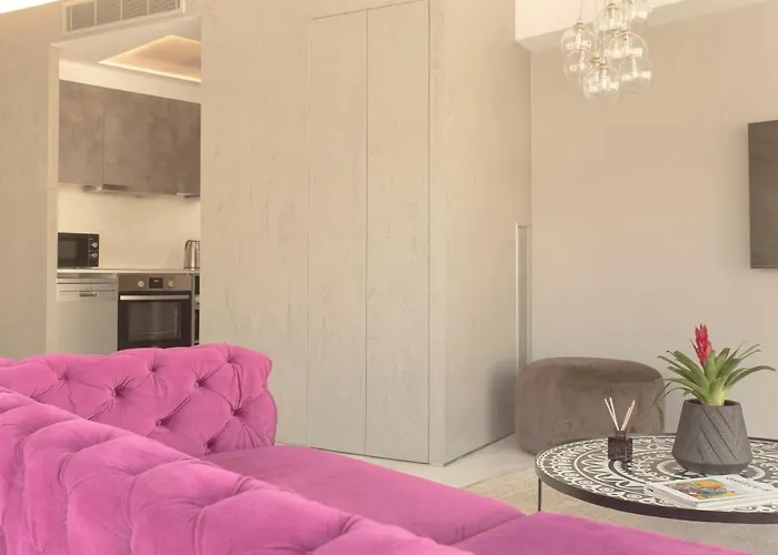 Luxury Apartment Near Acropolis-Living Stone Gold